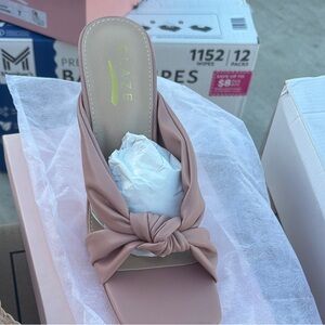 Glaze Women's Blush Knotted Mules